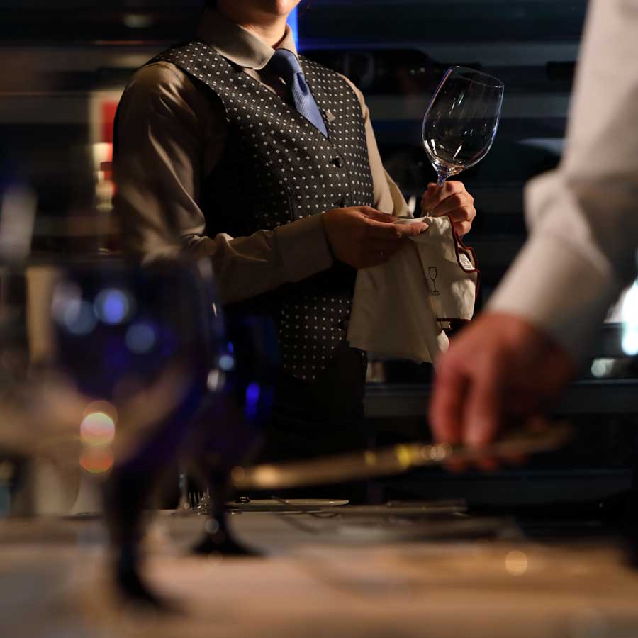 Fine Dining Service at Chandlers-Lounge